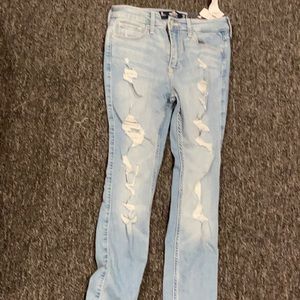 Hollister skinny jeans.